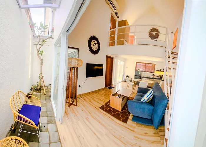 Three Mezzanine Bali C Appartamento